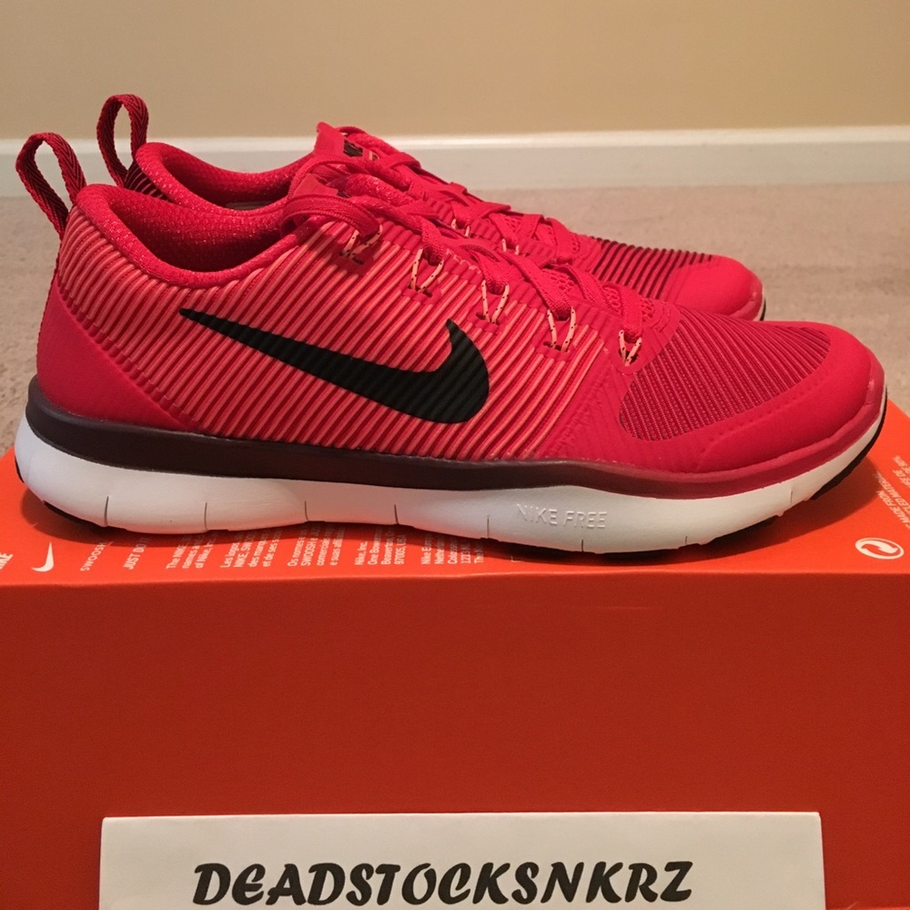 Nike Free Train Versatility "University Red/Black"